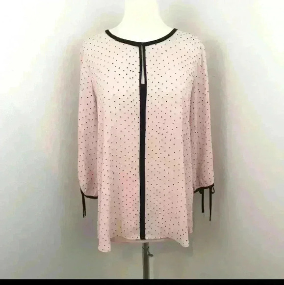 Ivanka Trump Tops - NWT IVANKA TRUMP TOP SIZE SMALL